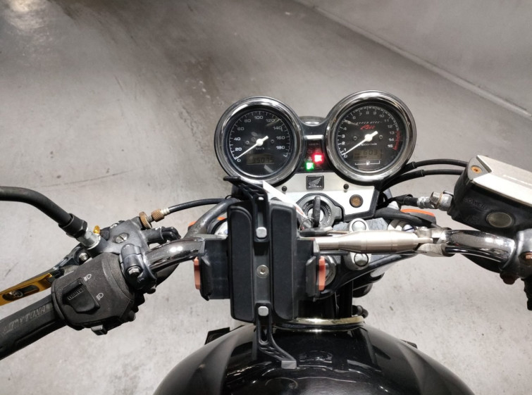 Мотоцикл Honda CB400SFV с пробегом 35075 km