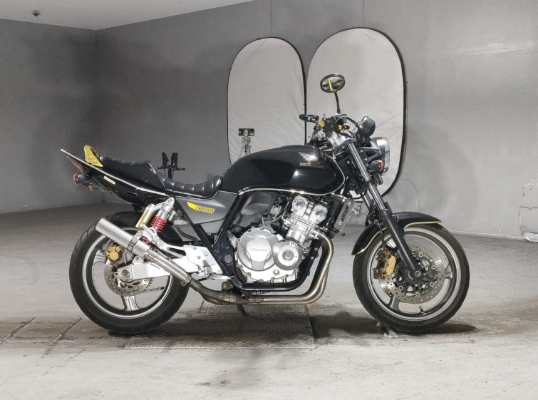 Мотоцикл Honda CB400SFV с пробегом 35075 km
