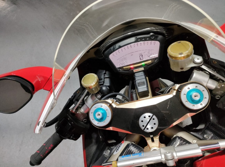 Мотоцикл Ducati 1198S с пробегом 17207 km
