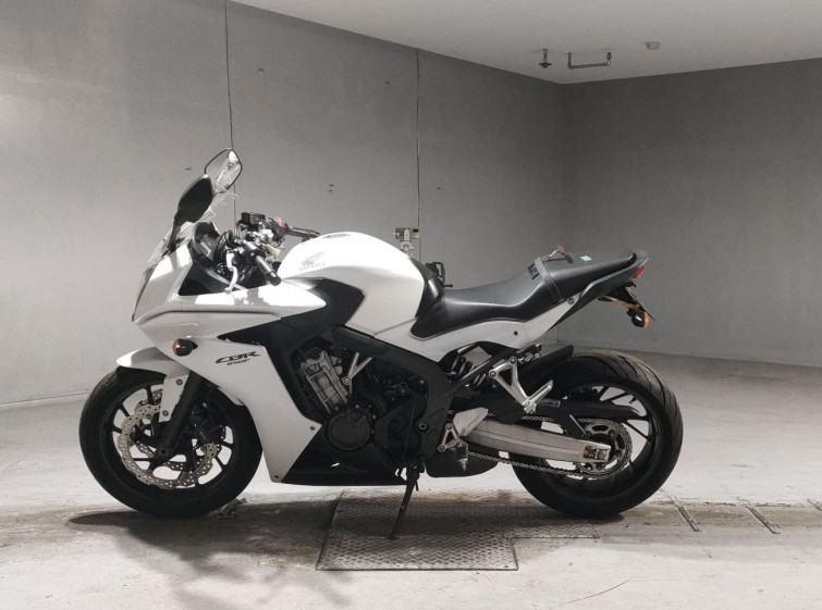Мотоцикл Honda CBR650F с пробегом 71948 km