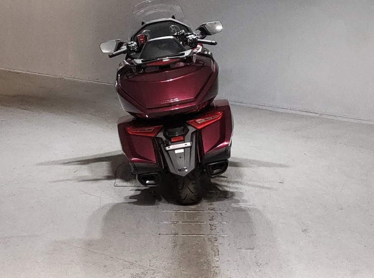 Мотоцикл Honda GL1800 TOUR с пробегом 3211 km