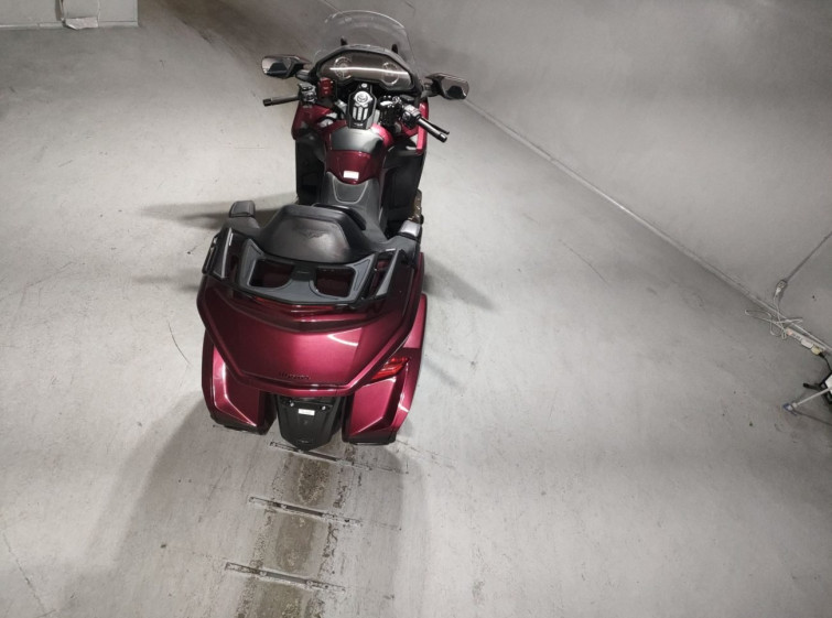 Мотоцикл Honda GL1800 TOUR с пробегом 3211 km