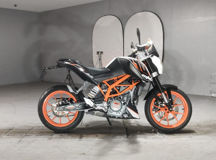 Мотоцикл KTM 390 DUKE с пробегом 2649 km