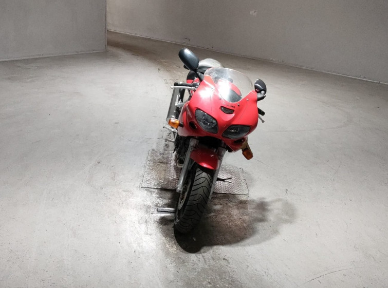 Мотоцикл Suzuki SV400S с пробегом 10025 km