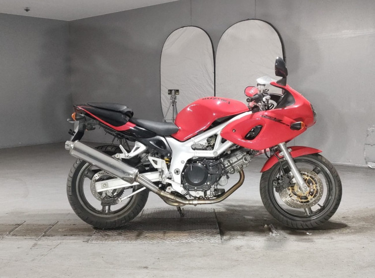 Мотоцикл Suzuki SV400S с пробегом 10025 km