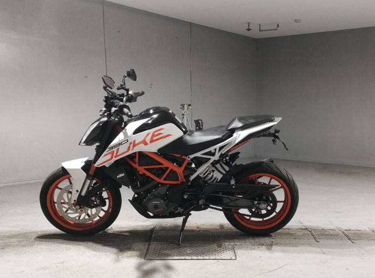 Мотоцикл KTM 390 DUKE з пробігом 4589 km