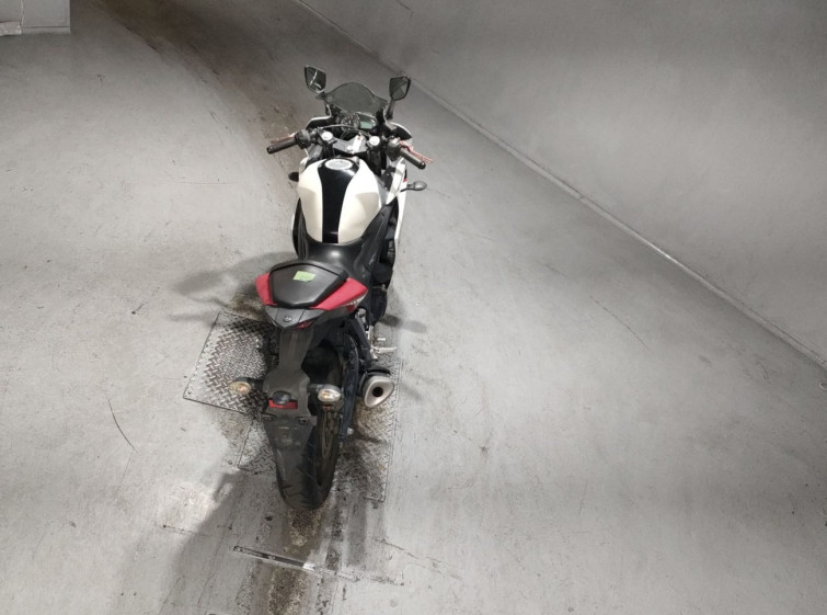 Мотоцикл Yamaha YZF-R25 з пробігом 22213 km