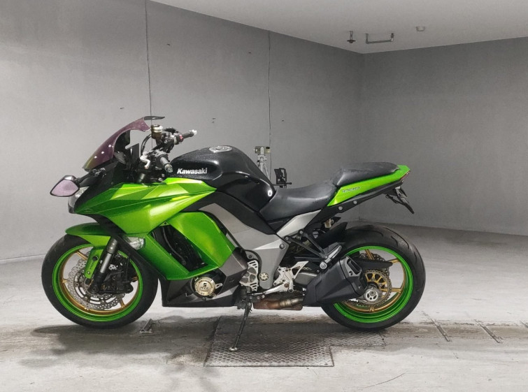 Мотоцикл Kawasaki NINJA1000 с пробегом 42655 km