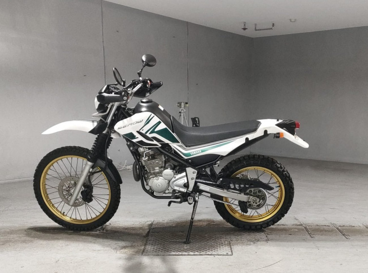 Мотоцикл Yamaha SEROW XT250 с пробегом 13353 km