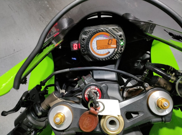 Мотоцикл Kawasaki NINJA ZX-10R з пробігом 25649 km
