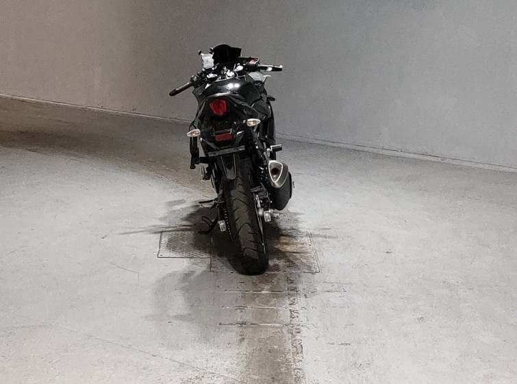 Мотоцикл Suzuki GSX250R с пробегом 18975 km