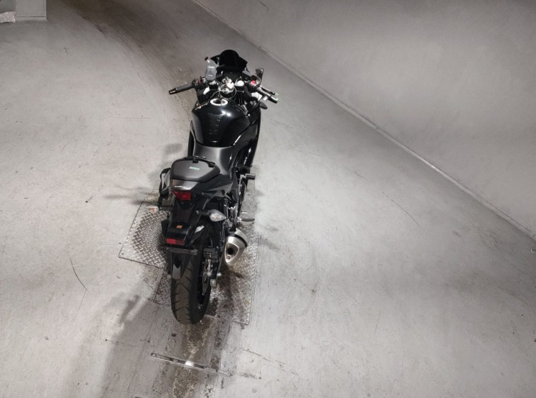 Мотоцикл Suzuki GSX250R с пробегом 18975 km