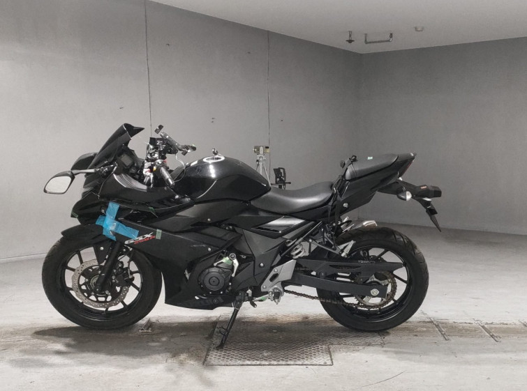 Мотоцикл Suzuki GSX250R с пробегом 18975 km