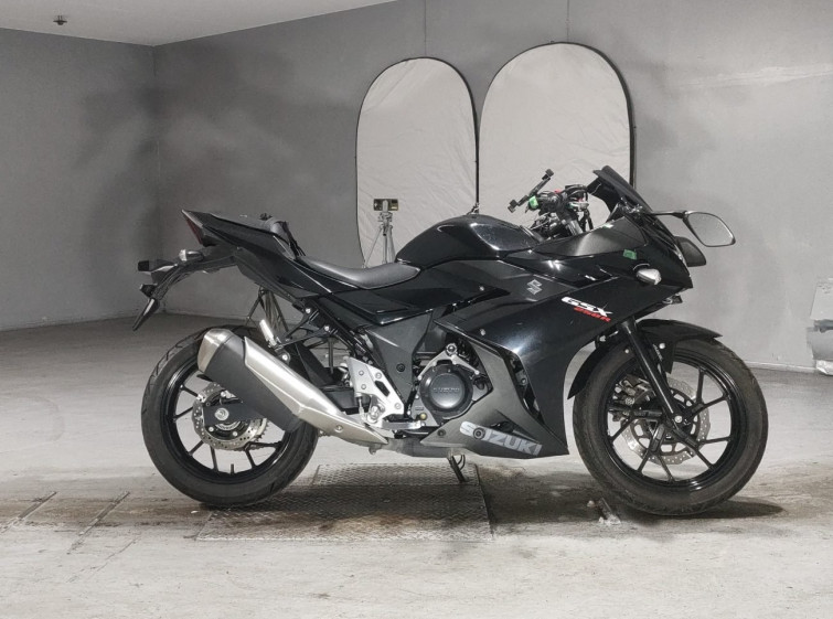 Мотоцикл Suzuki GSX250R с пробегом 18975 km