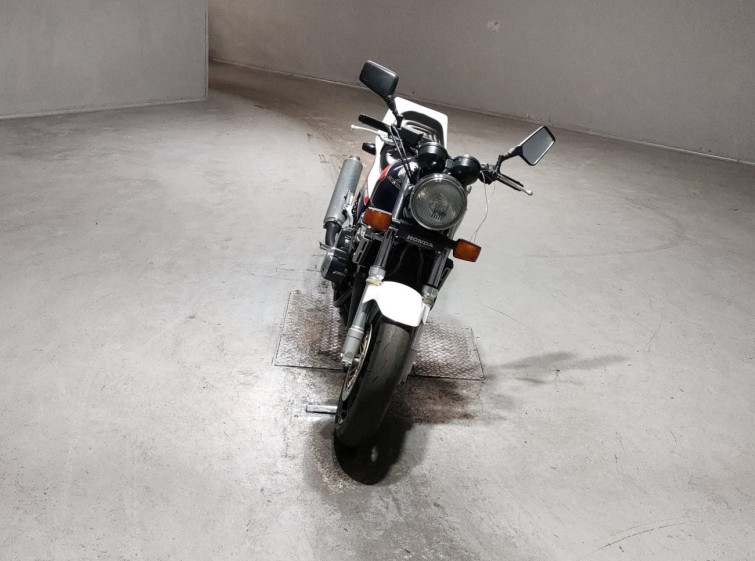 Мотоцикл Honda CB400SFV с пробегом 27424 km