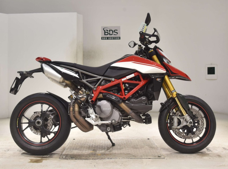 Мотоцикл Ducati HYPERMOTARD 950SP з пробігом 31553 km