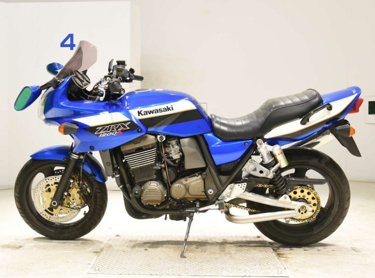 Мотоцикл Kawasaki ZRX1200S с пробегом 23810 km