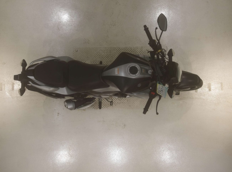 Мотоцикл Suzuki GIXXER250 с пробегом 3891 km