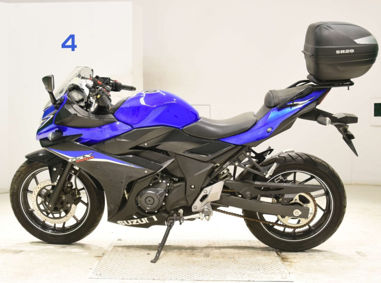 Мотоцикл Suzuki GSX250R с пробегом 8159 km