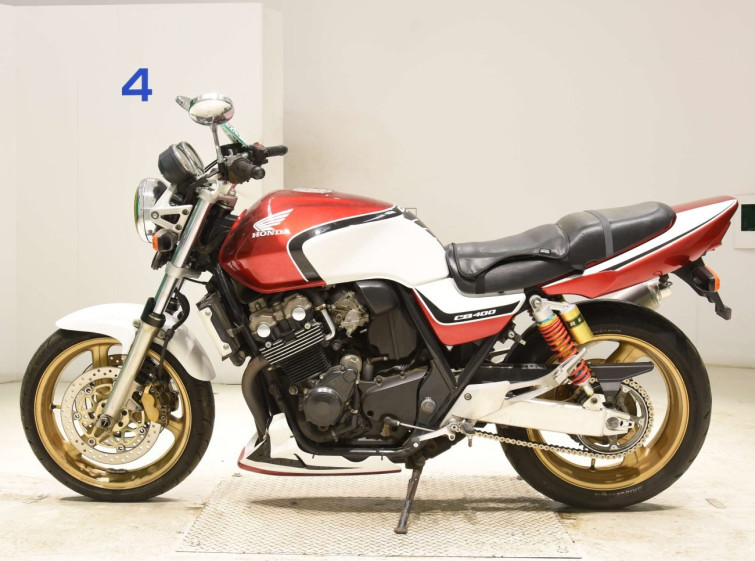 Мотоцикл Honda CB400SFV с пробегом 9329 km