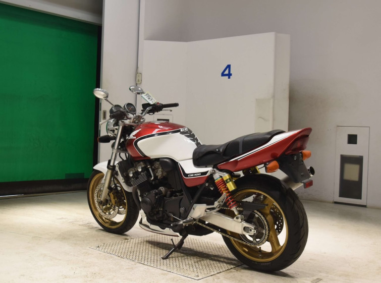 Мотоцикл Honda CB400SFV с пробегом 9329 km