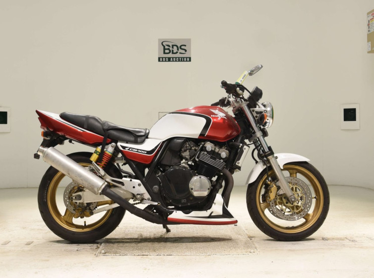 Мотоцикл Honda CB400SFV с пробегом 9329 km