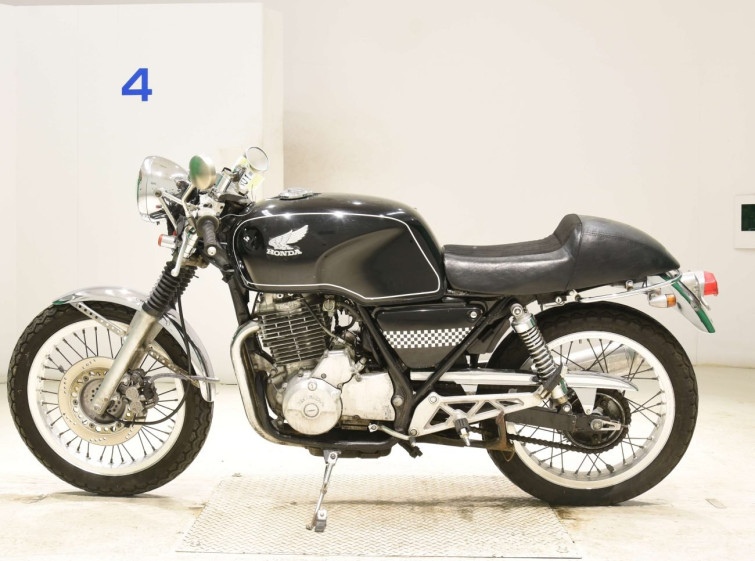 Мотоцикл Honda GB400TT с пробегом 1065 km