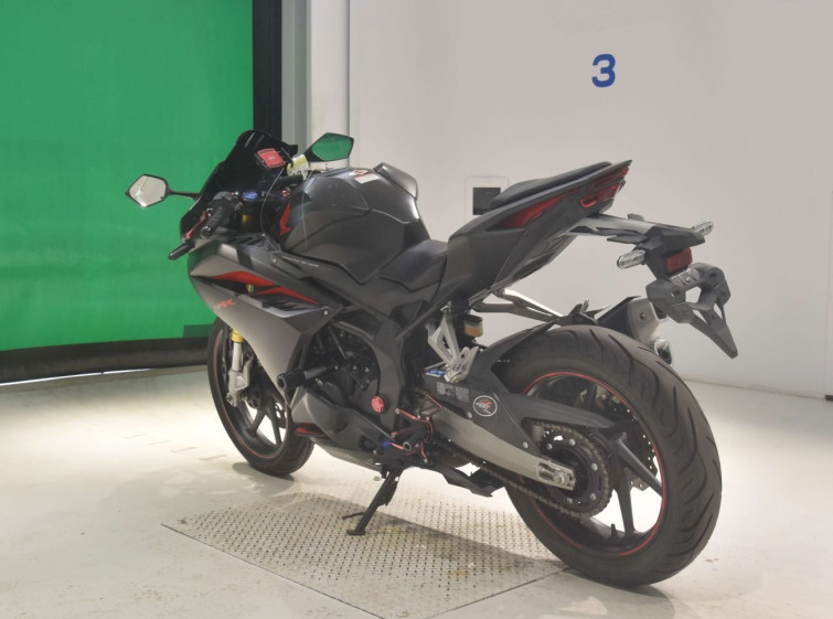 Мотоцикл Honda CBR250RR с пробегом 15847 km
