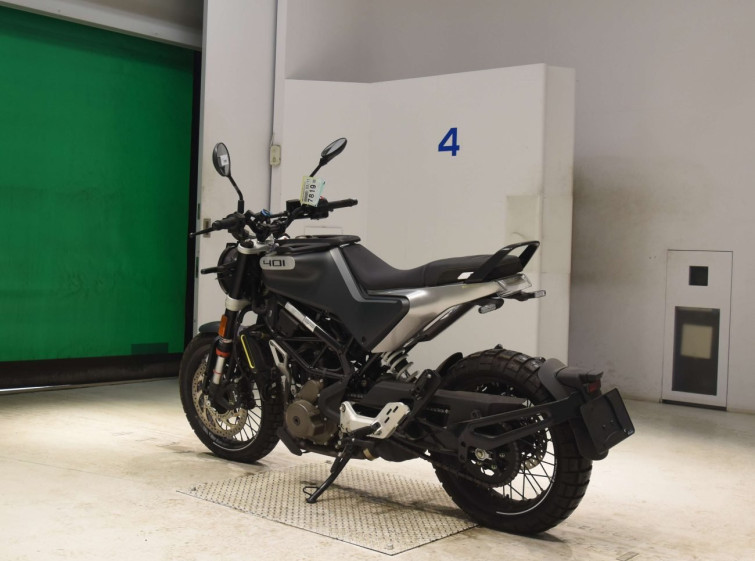 Мотоцикл Husqvarna SVARTPILEN 401 з пробігом 529 km