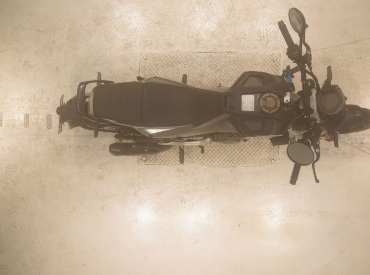 Мотоцикл Husqvarna SVARTPILEN 401 з пробігом 529 km