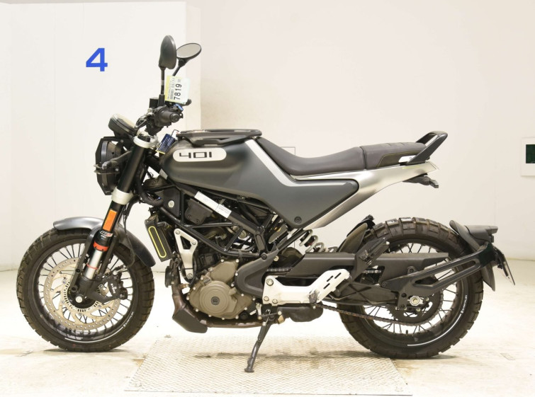 Мотоцикл Husqvarna SVARTPILEN 401 з пробігом 529 km
