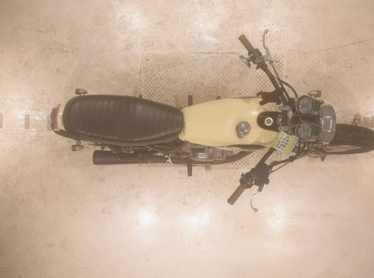 Мотоцикл Yamaha SR400 с пробегом 26857 km