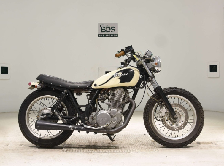 Мотоцикл Yamaha SR400 с пробегом 26857 km