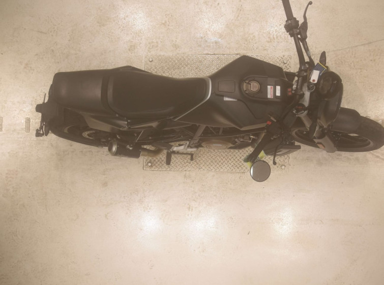 Мотоцикл Husqvarna SVARTPILEN 701 з пробігом 7865 km