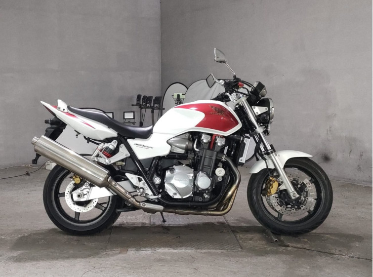 Мотоцикл Honda CB1300SF з пробігом 12193 km