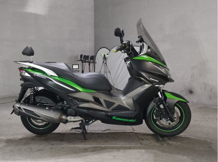 Мотоцикл Kawasaki J300 з пробігом 7988 km