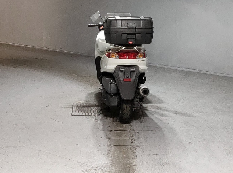 Мотоцикл Yamaha MAJESTY 250 с пробегом 30540 km