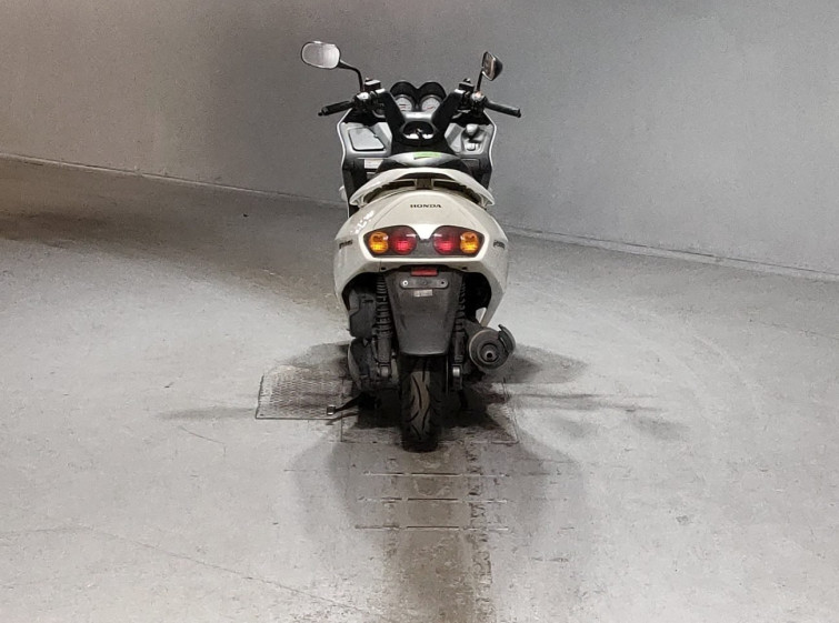 Мотоцикл Honda FORZA с пробегом 5042 km