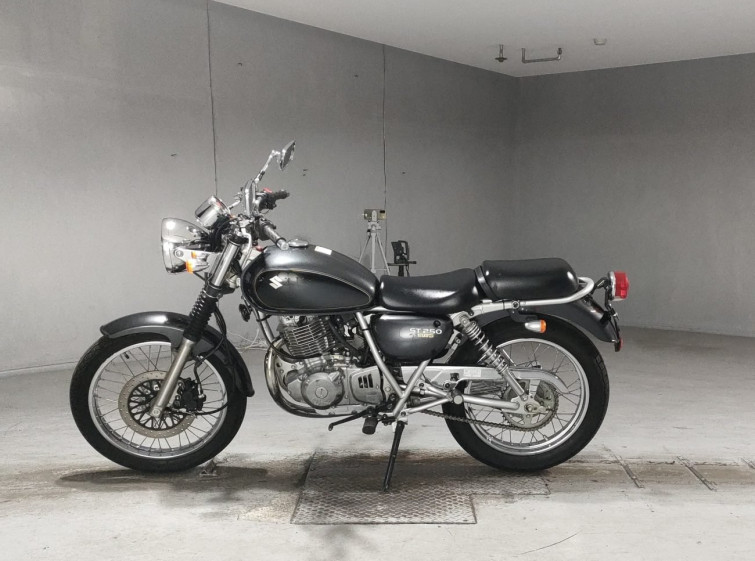Мотоцикл Suzuki ST250E з пробігом 7348 km