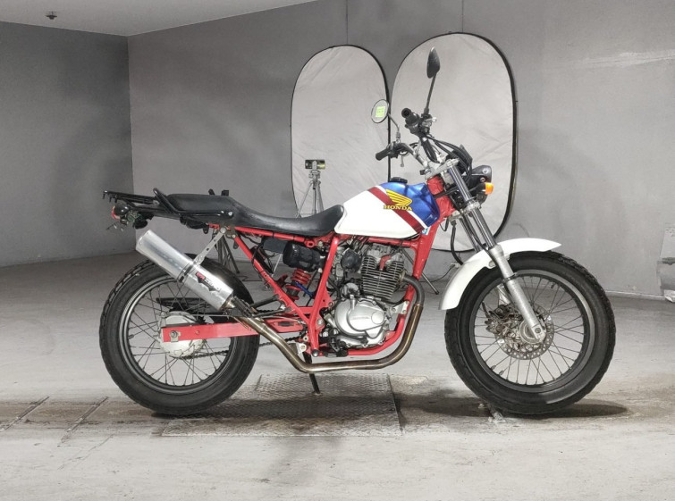 Мотоцикл Honda FTR223 с пробегом 3927 km