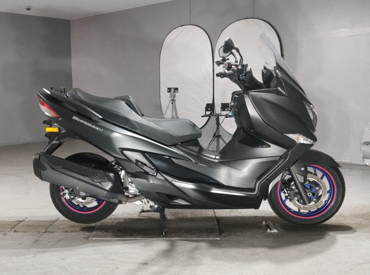 Мотоцикл Suzuki BURGMAN400 с пробегом 13278 km