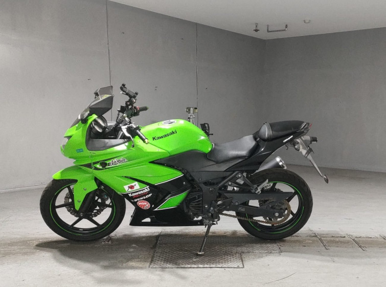 Мотоцикл Kawasaki NINJA250R с пробегом 40470 km