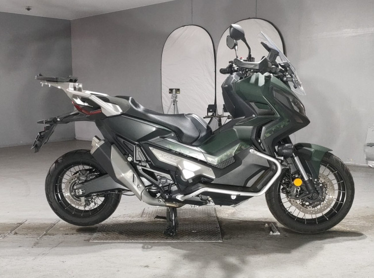 Мотоцикл Honda X-ADV750 с пробегом 6847 km