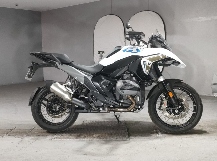 Мотоцикл BMW r1300gs с пробегом 690 km