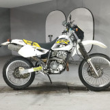 Мотоцикл Suzuki DR250R