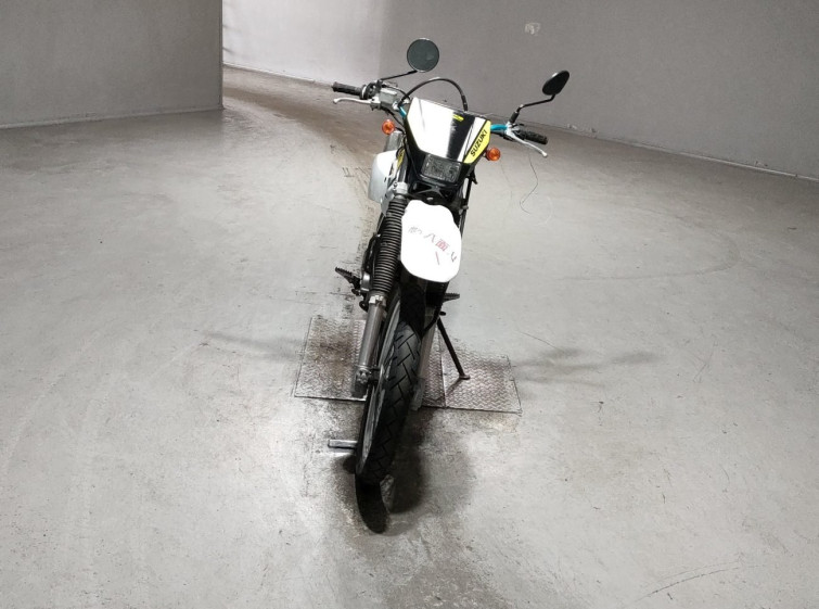 Мотоцикл Suzuki DR250R