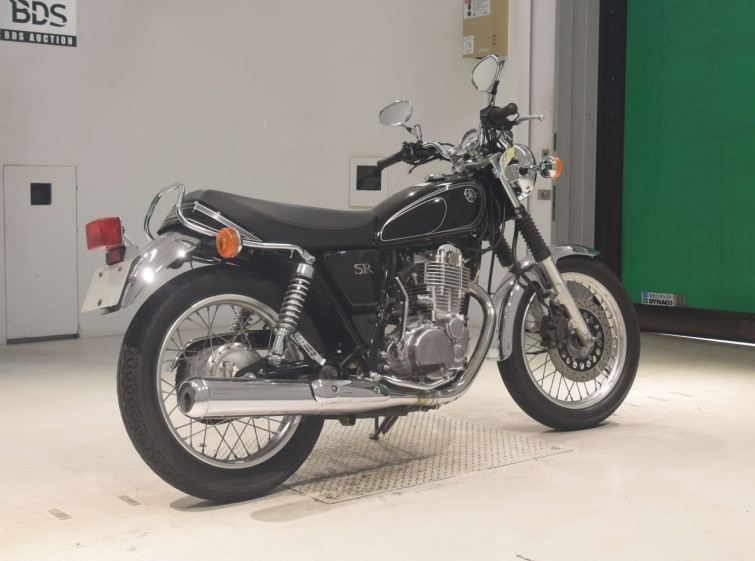 Мотоцикл Yamaha SR400 с пробегом 2553 km