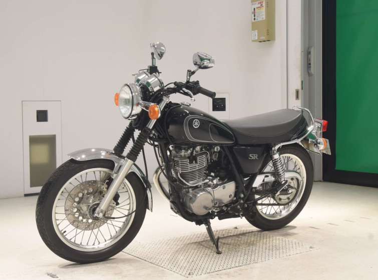 Мотоцикл Yamaha SR400 с пробегом 2553 km