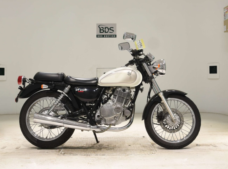 Мотоцикл Suzuki ST250E с пробегом 10165 km