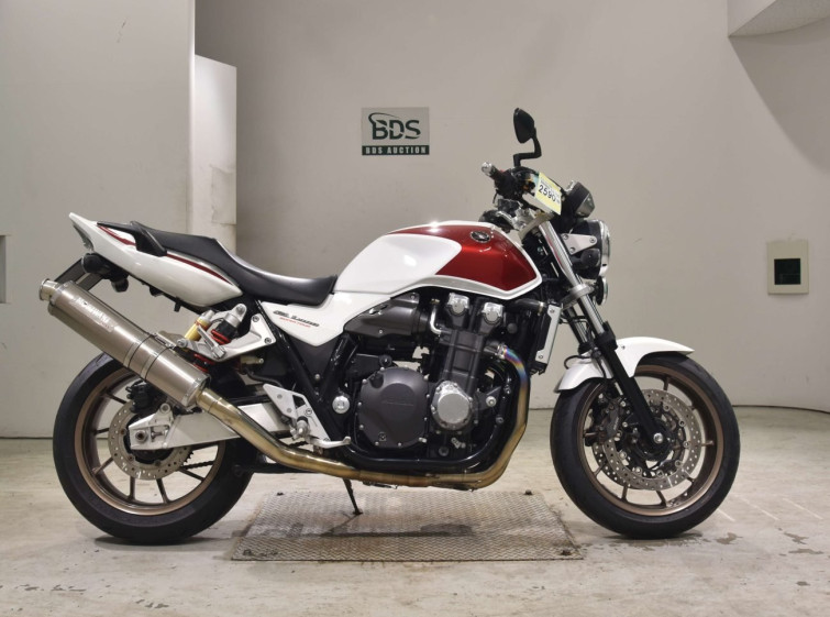 Мотоцикл Honda CB1300SF з пробігом 15968 km